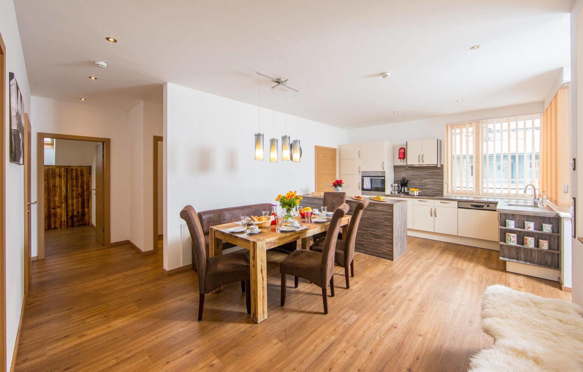 Appartement Living Schoenwies Including Zell Am See-Kaprun Summercard Buitenkant foto